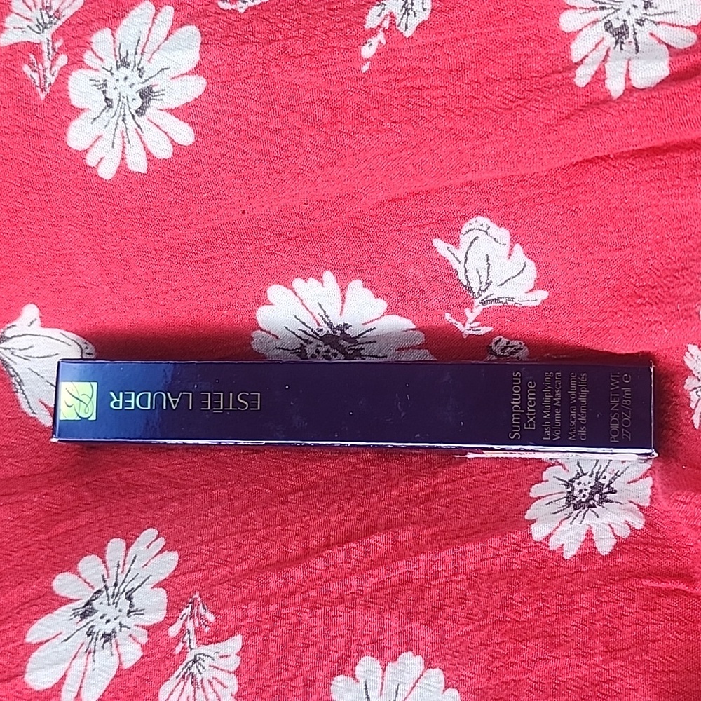 Estee Lauder Sumptuous Extreme